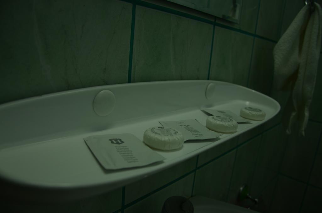 Pension Roni Buşteni Cameră foto