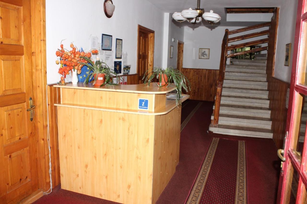 Pension Roni Buşteni Exterior foto